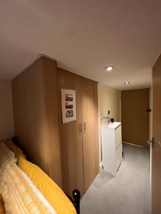 Comfy - Finchley Road *